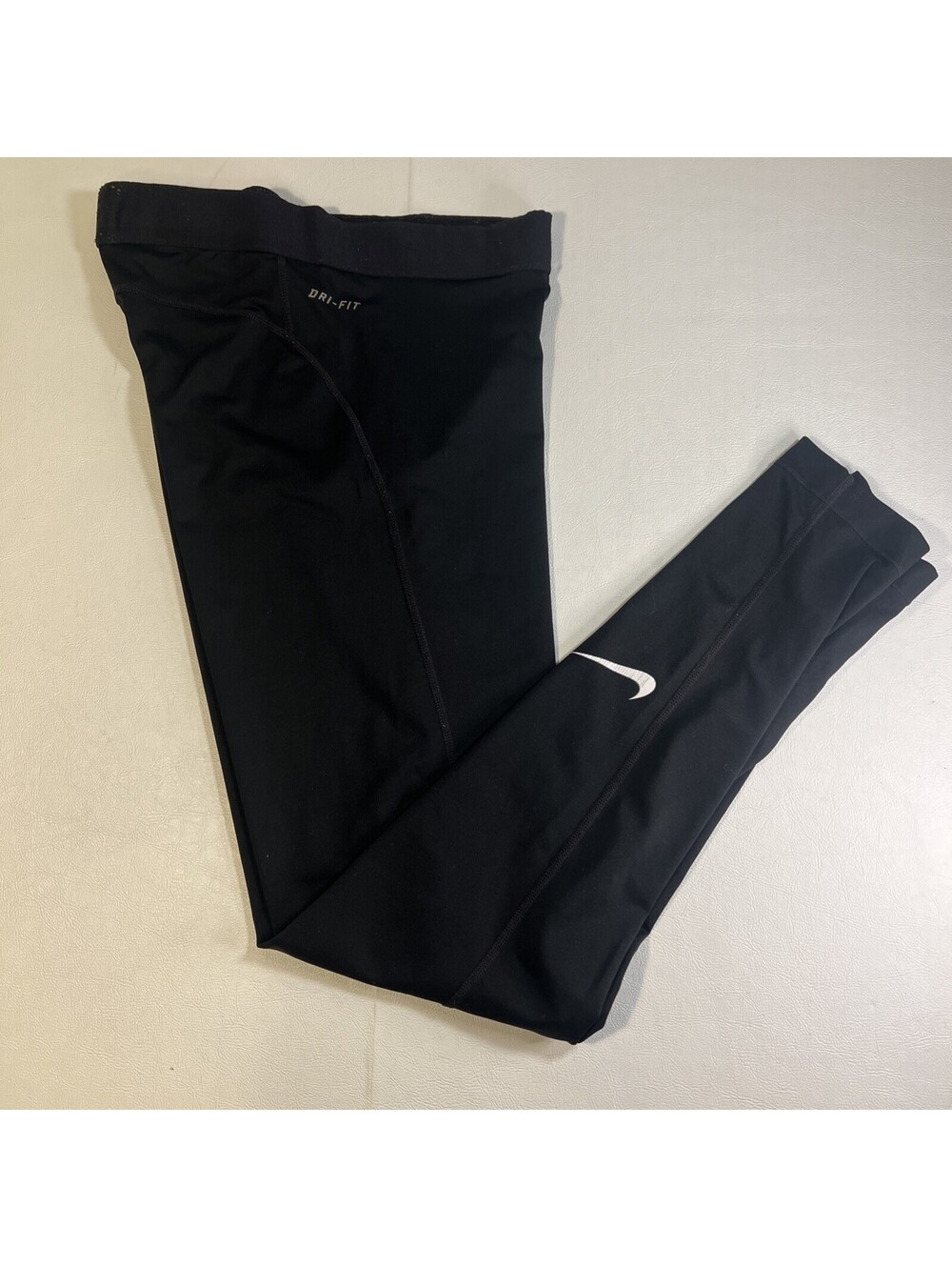 Nike Pro Dri Fit Womens Small Mid Rise Crop Leggings Athletic, size small, black - Picture 5 of 6